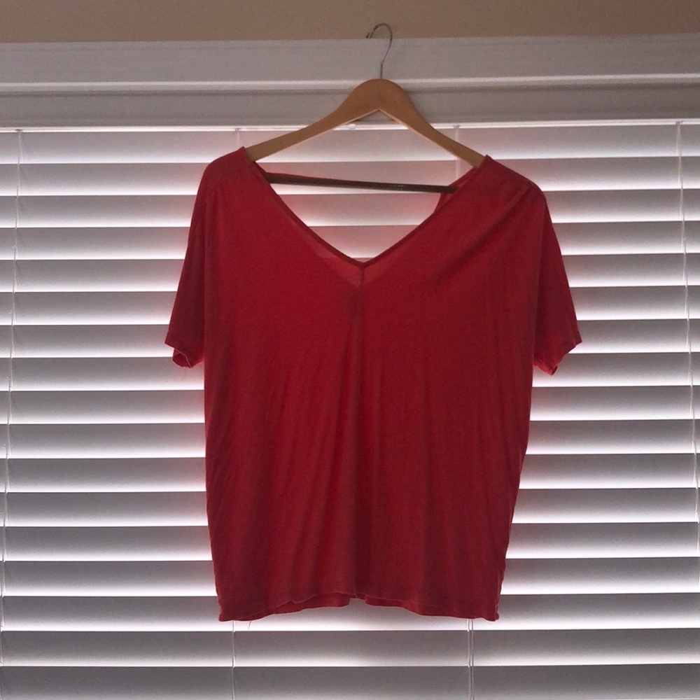 Coral Tee, light, cut out back